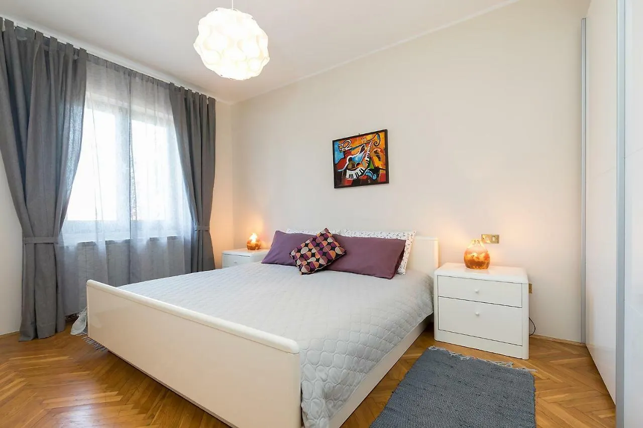 Premium Apartment Sanja ポレッチ